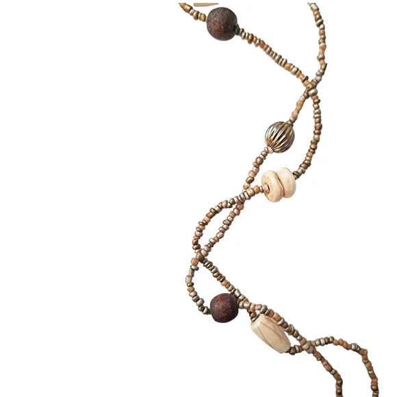 ✨️NWOT! EXPRESS! Beaded White And Brown 48 Long Infinety Necklace!